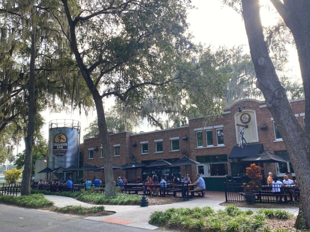 Outdoor Seating at Crooked Can Brewery in Winter Garden