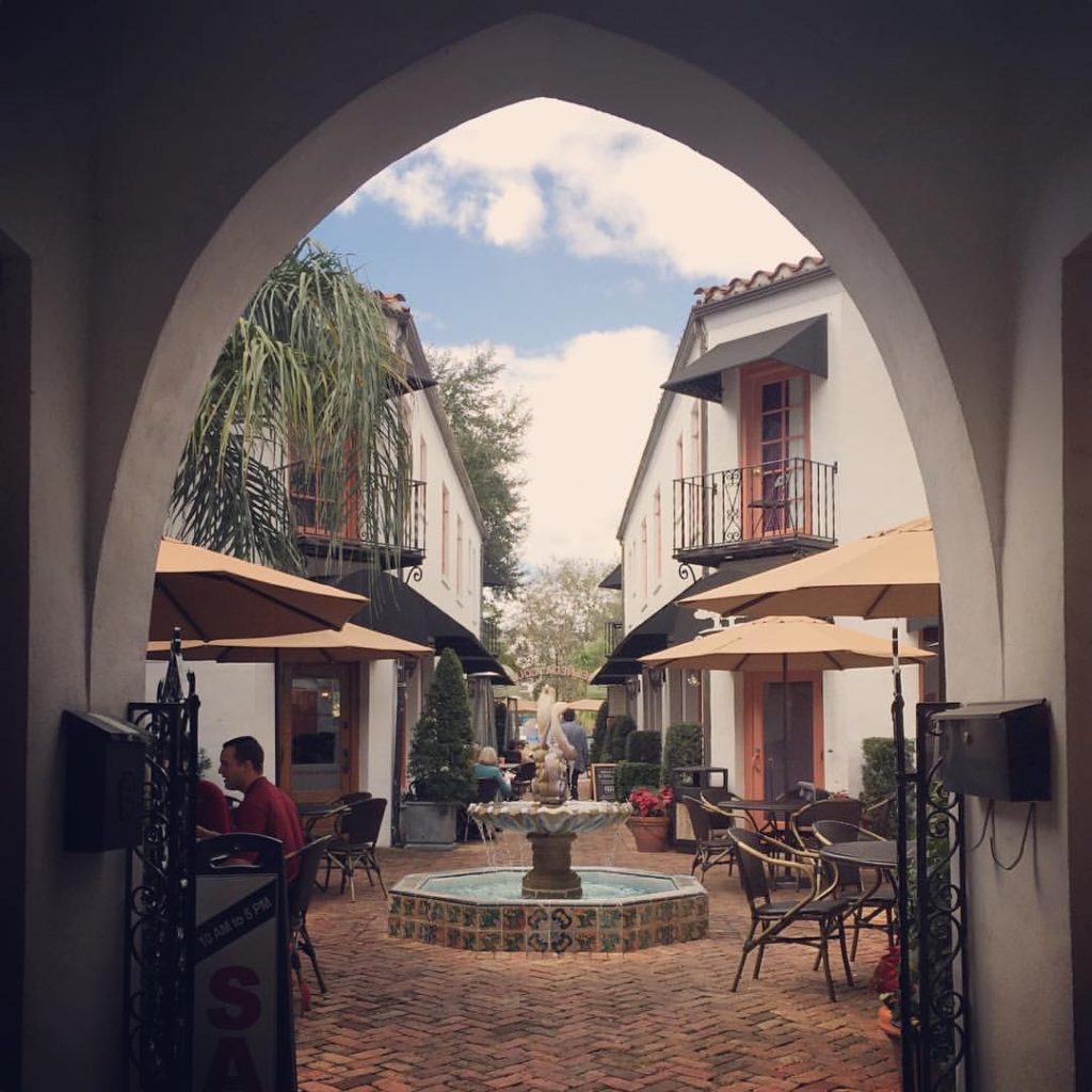 a look at the courtyard by barnie's coffee in winter park