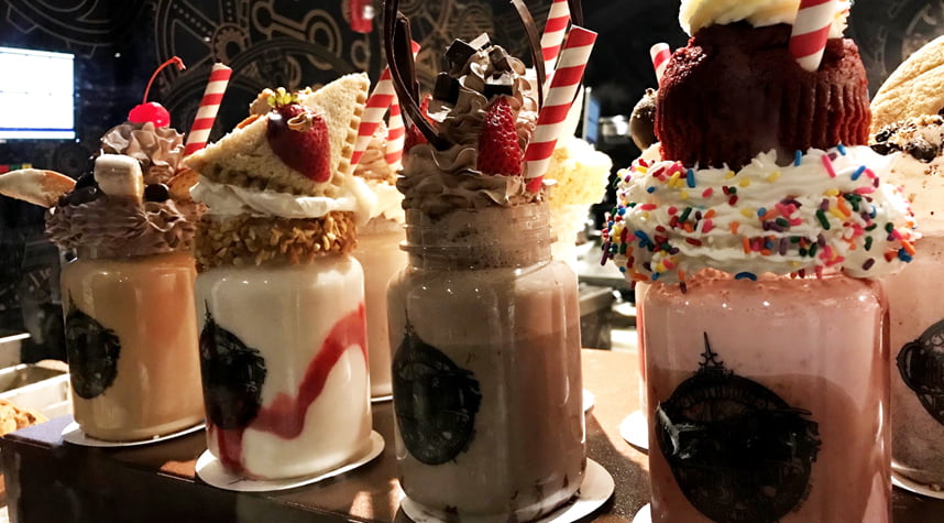 How to do a Dessert Crawl at CityWalk for Date Night