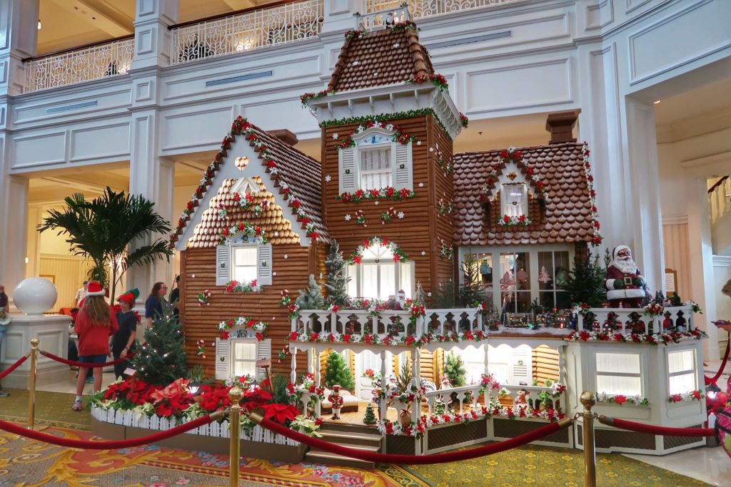 Top 5 Disney Hotels with the Best Holiday Decorations