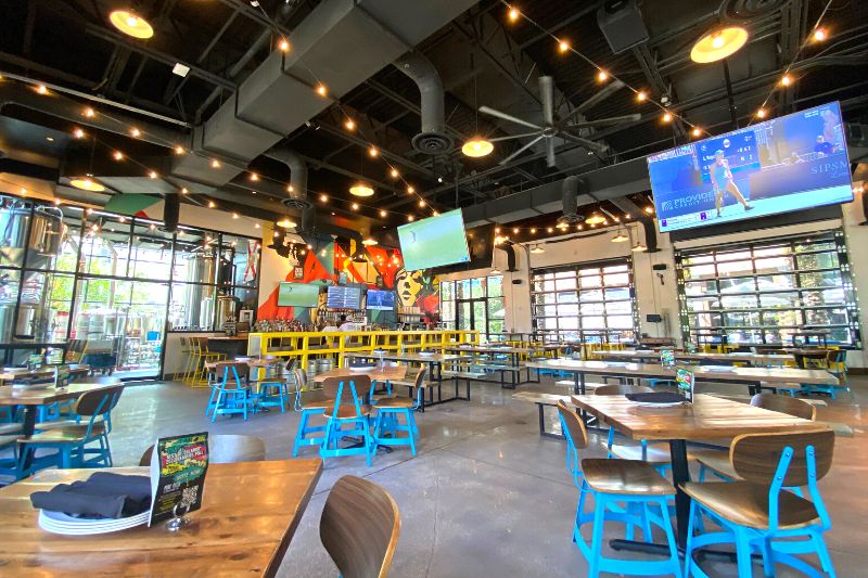 dining room of Park Pizza and Brewing Company at Lake Nona 