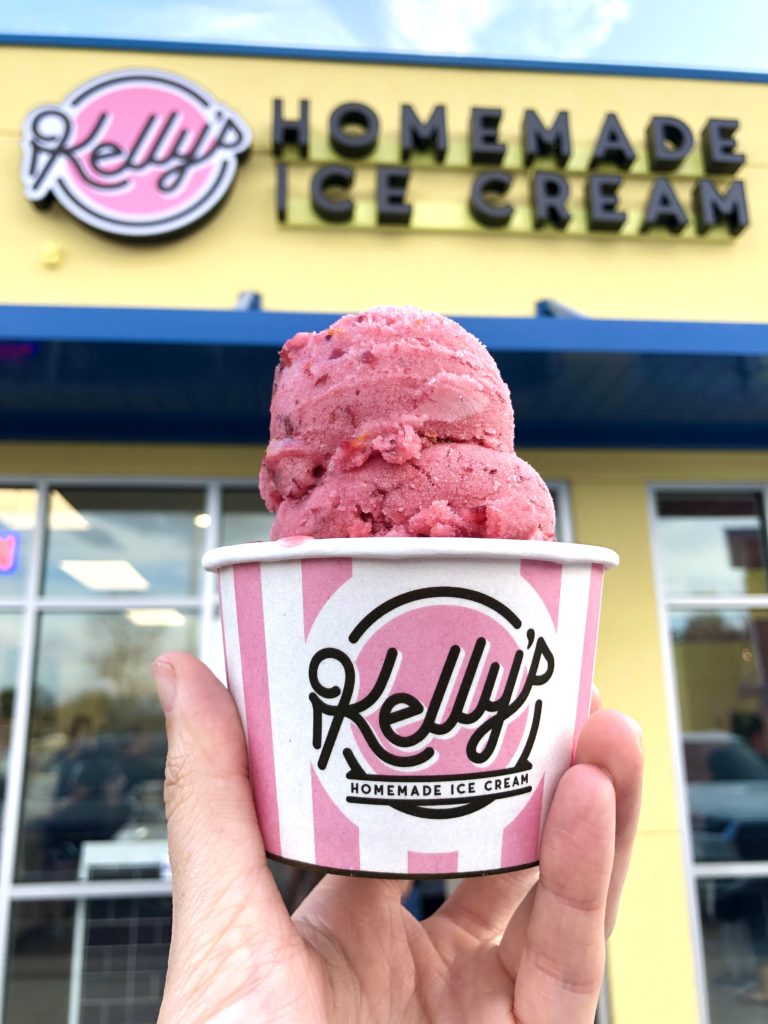 Vegan dessert crawl around Orlando - Kelly's Homemade Ice Cream sorbet