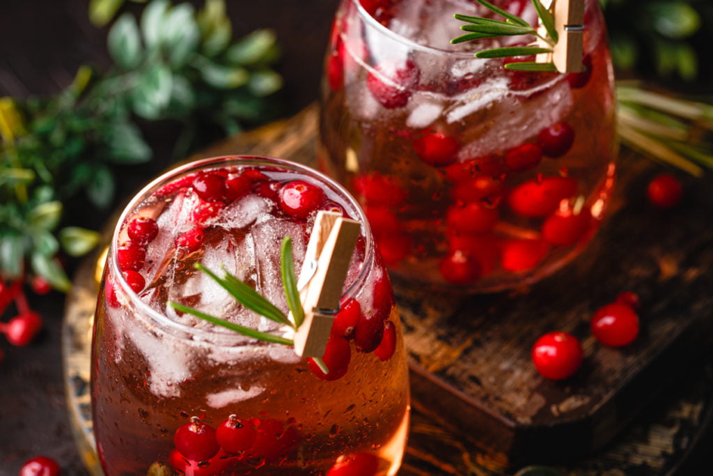 Festive Holiday Cocktail Recipes for Holiday Parties