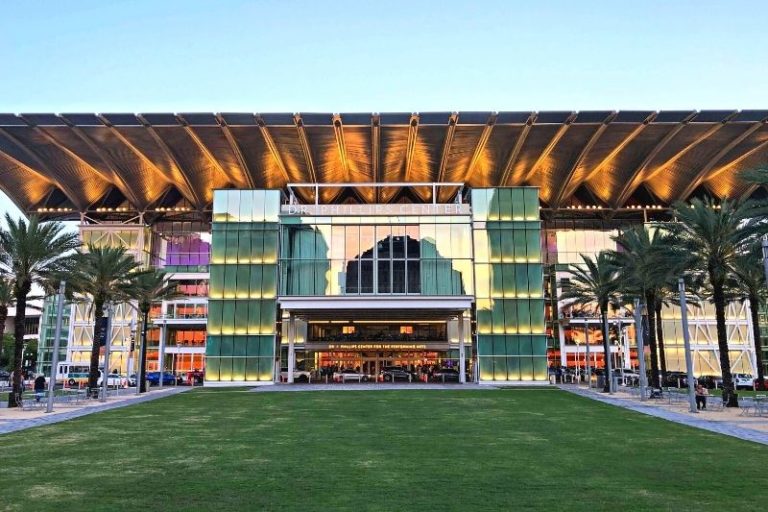 Tips for An Unforgettable Date at Dr. Phillips Center