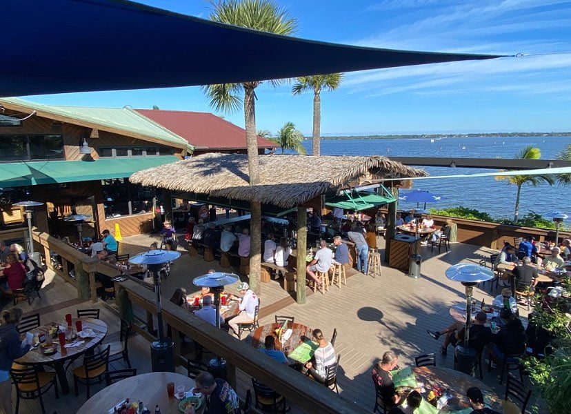 Outdoor dining at Grill's Seafood at Port Canaveral 