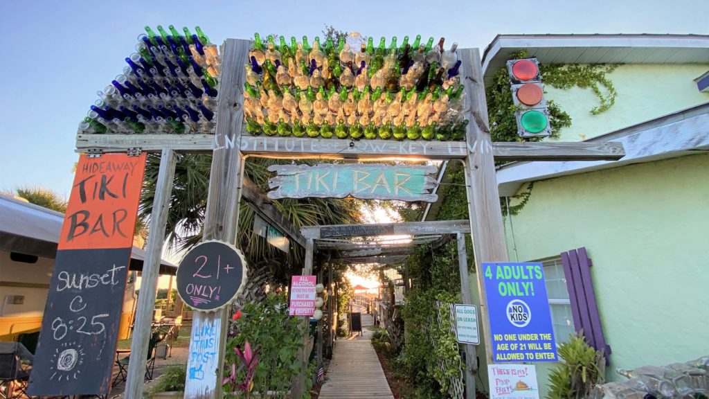 Low Key Tiki Bar Cedar Key