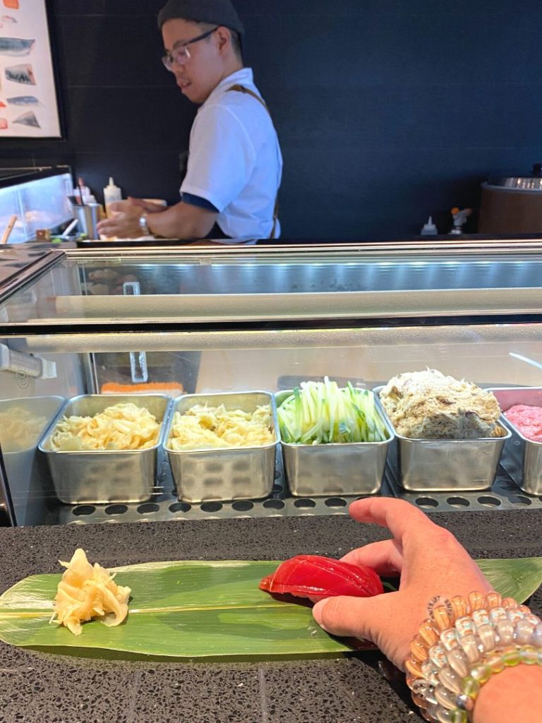 EDOBOY - Orlando Standing Sushi Bar Tuna Nigiri 