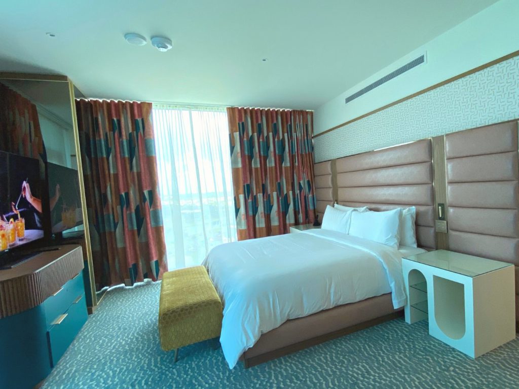 King Bed at Lake Nona Wave Hotel 