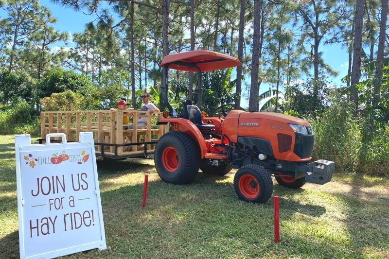 Fall on the Farm at Grande Lakes Orlando Hay Ride and tractor